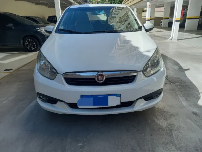 Fiat Grand Siena Tetrafuel 1.4 EVO F. Flex 8V 2013