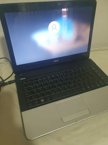 Notebook Core i3 2328M, 4GB Ram/ HD 320GB/ Bateria 30 min/ Windows 10