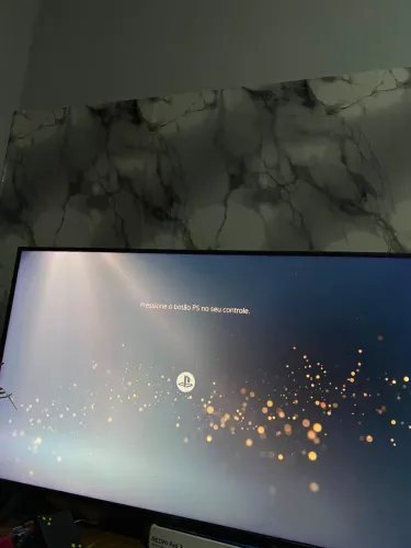PlayStation 5 (PS5) usado - Ótimo estado + Controle vermelho