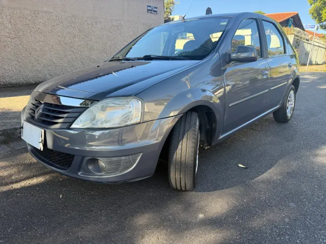 Renault Logan Expression Hi-flex 1.6 8V 4P 2012