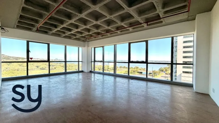 Sala Comercial de 54 m² com Vista para o Guaíba e Parque Marinha