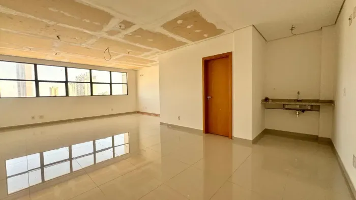 Sala comercial a venda Ed. Avant Garde, bairro Santa Rosa - R$714.000
