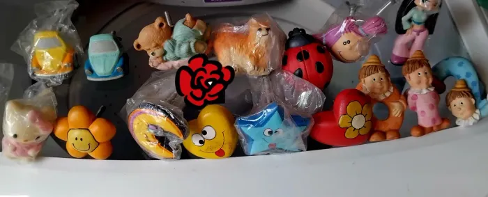 Puxador infantil resina 100peças r$4,00 Vendo quantos precisar