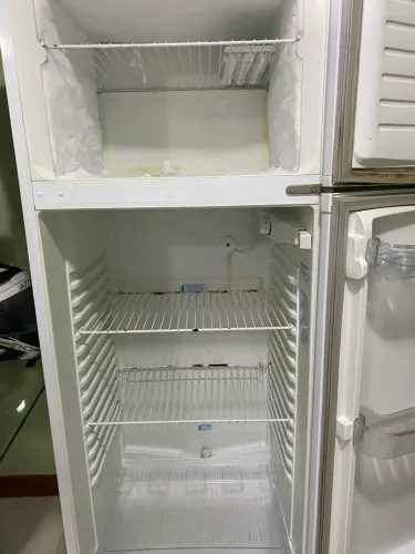 GELADEIRA DAKO USADA À VENDA!