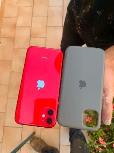 iPhone 11