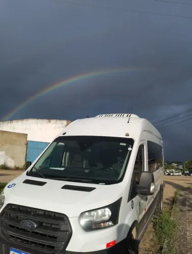 VAN PRA PASSEIO 