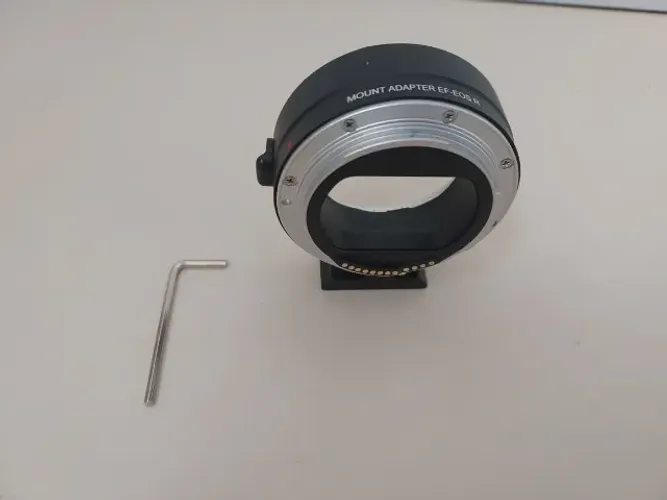Adaptador de lente EF-EOS R