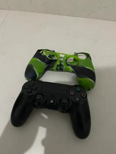 Controle de PS4 com Capa Silicone 