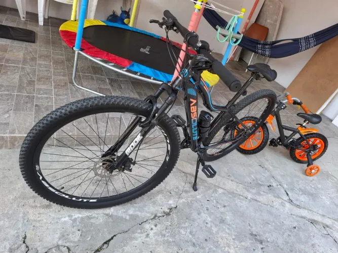 Bicletas adulto e infantil