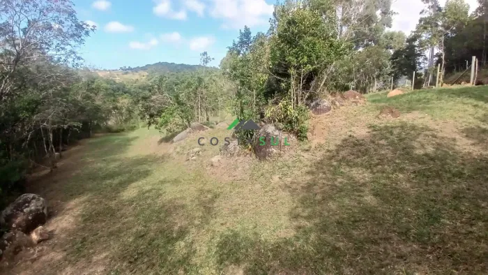 Terreno com Cachoeira à Venda no Bairro Ressacada Garopaba/SC
