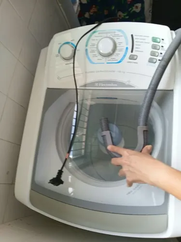 Máquina lava-roupas Electrolux 10 Kg