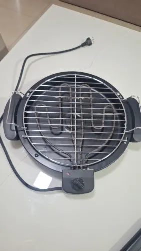 Churrasqueira Britânia Easy Grill Ceb1 110V