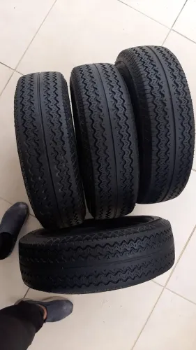04 Pneus 5 60 15 Fusca