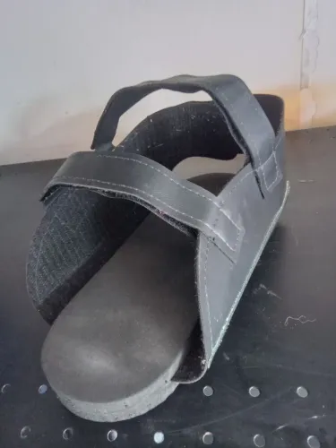 Sandália para gesso 