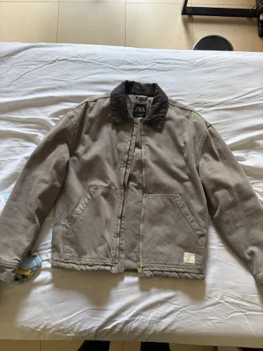 Jaqueta Jeans ZARA nunca usada tamanho P/S