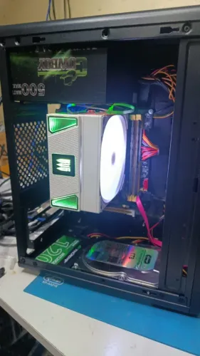 Computador com i5, SSD e 8GB de RAM