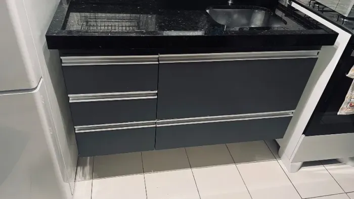 Bota fora de móveis cozinha e fogão