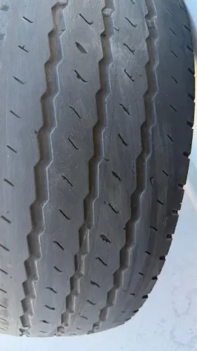 Jogo de Pneus Continental 225/65r16C Meia Vida