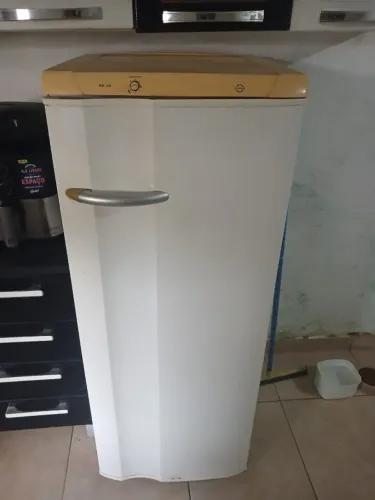 Geladeira Eletrolux super