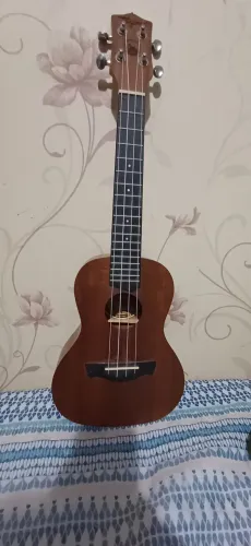Ukulele Tagima Acústico - Ótimo estado!!