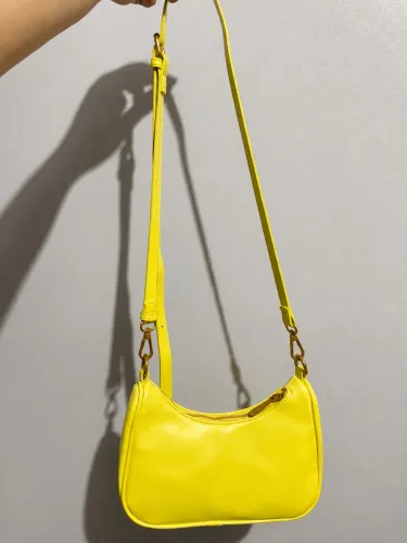 Bolsa amarela estilo shoulder bag