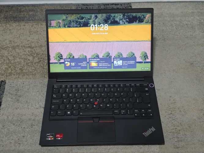Notebook Lenovo Thinkpad E14 Gen 2 Ryzen 3 4300U 12GB RAM 256GB SSD - Tela 14" Full HD