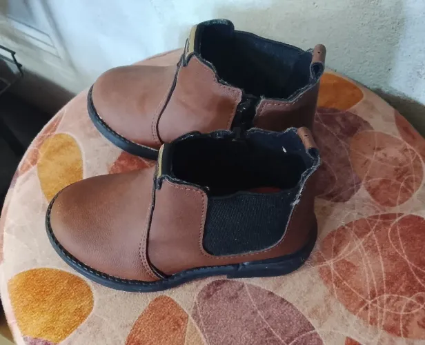 Bota infantil número 22