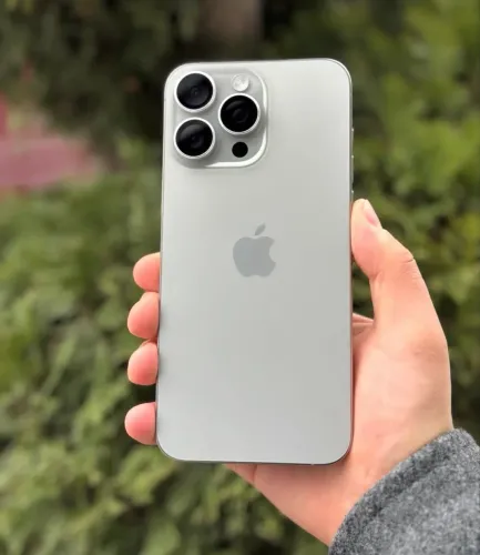 iPhone 15 pro Max natural 512 Gb 6 meses garantia