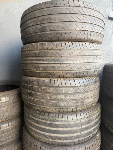 Pneus 205/45/17 marca Michelin 