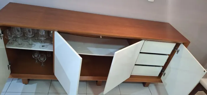 Vendo Buffet 4 portas