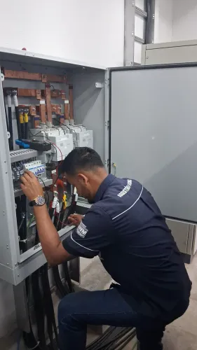 Vaga para eletricista