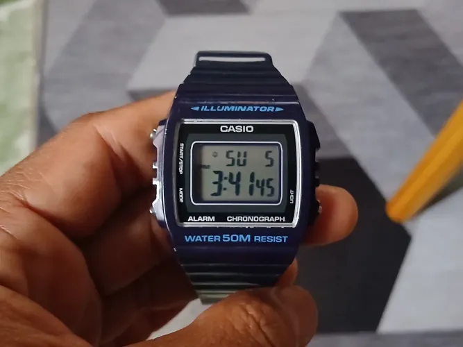 Casio w-215h