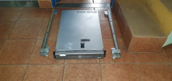 Servidor Dell 2950 Intel Quad Core Xeon 5460 16Gb
