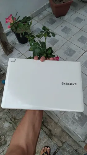 ? Notebook Samsung Core i3 | 10 GB RAM | HD 500 GB
