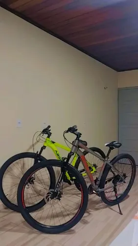 Vendo duas bicicletas zerada com nota fiscal, dois meses de uso,