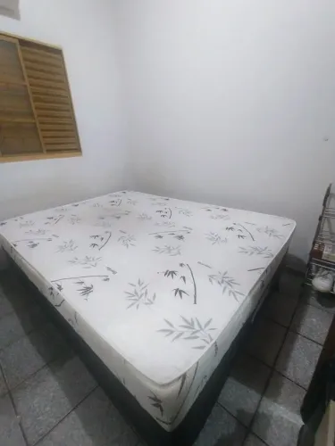 Cama box Simples - Usada
