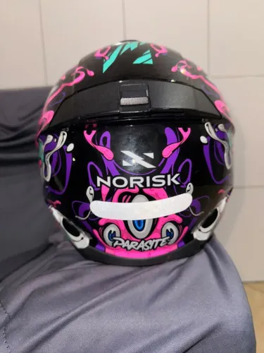 CAPACETE NORISK ROSA