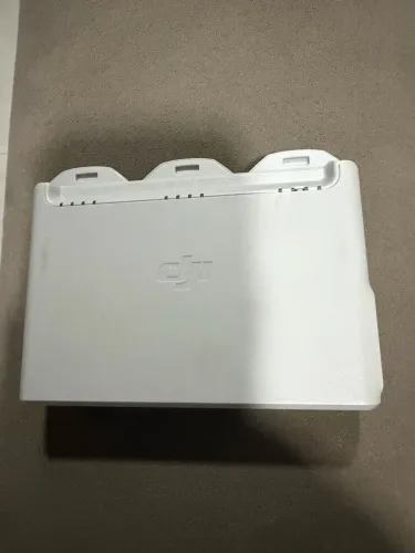 Vendo Hub DJI + Baterias + Rádio Controle