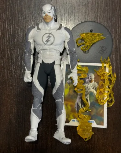 MCFARLANE DC MULTIVERSE THE FLASH HOT PURSUIT INJUSTICE 2 