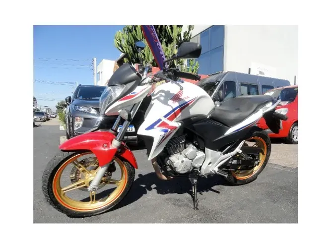 Honda CB 300R 2015