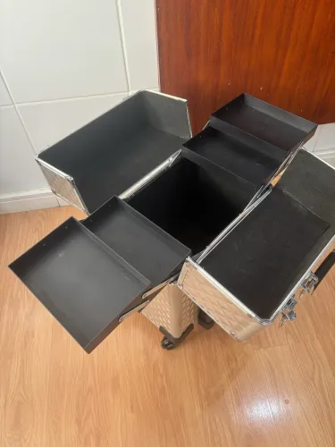 Vendo maleta de maquiagem