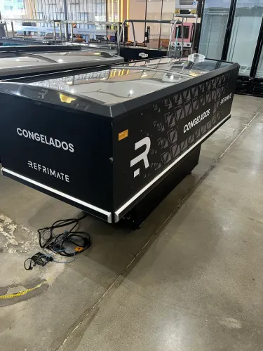 Ilha para congelados - 2 metros - Nova - Refrimate