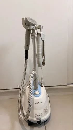 Ferro de Passar a Vapor Britânia