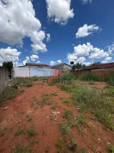 LOTE DE ESQUINA NO JARDIM CURITIBA GOIÂNIA/GO