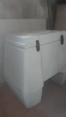 Baú 150l para Moto Entregador - Muito grande e Muito Novo