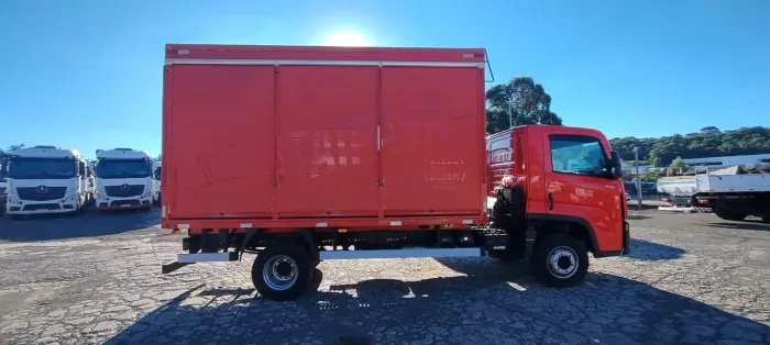 Volkswagen 11.180 Delivery 2p (diesel)(E5) 2018/2019 Vamos Seminovos Betim