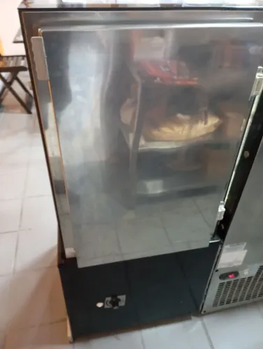 Vendo expositor quente
