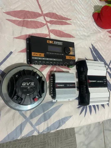 Peças de som automotivo
