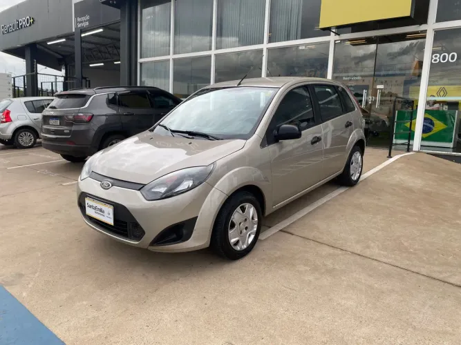 Ford Fiesta 1.0 Rocam SE Plus Hatch 8V Flex 4P Manual 2013