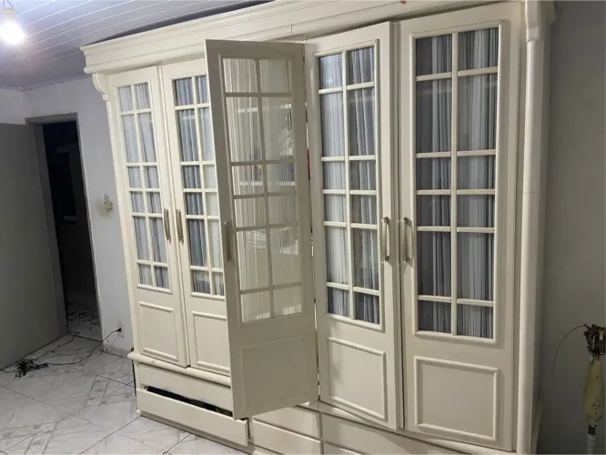Guarda roupa de casal 